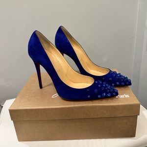 Christian louboutin blue pointed toe spike so Kate